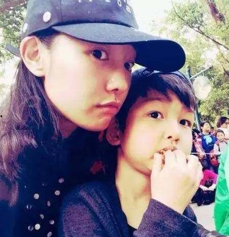 娱乐圈摆烂吃瓜,吃瓜群众围观明星“躺平”现象