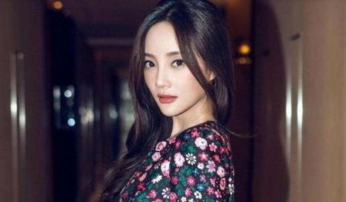 娱乐吃瓜李小璐是谁呀,李小璐的星光历程与争议风云