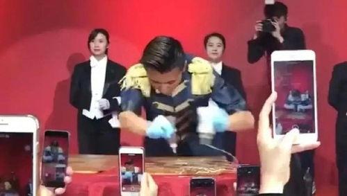 娱乐大爆料独家吃瓜,娱乐大爆料背后的惊人真相，吃瓜群众速来围观！