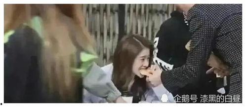 娱乐吃瓜女艺人红后,揭秘娱乐圈吃瓜女艺人崛起之路