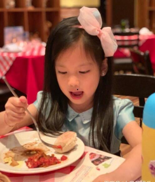 娱乐吃瓜酱叉家